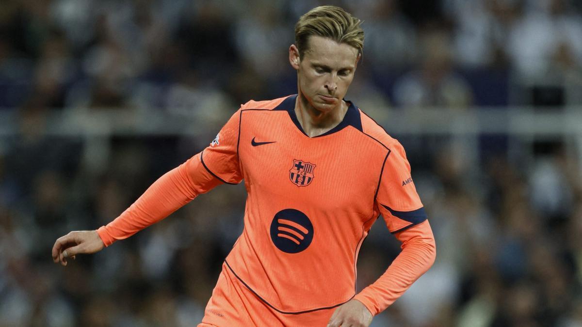 فرانکی دی‌یونگ از لیگ برتر جدا شد