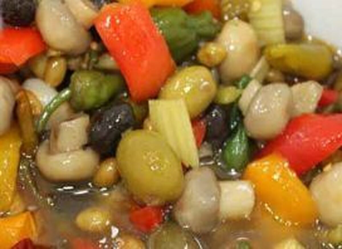 با کمترین هزینه در خانه ترشی اسپانیایی درست کنید