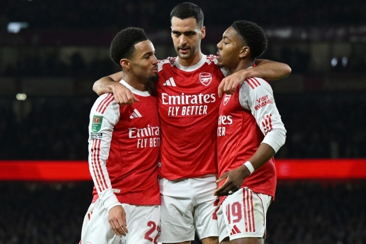 گری لینه‌کر پس از تساوی آرسنال و شکست لیورپول، درباره رقابت قهرمانی لیگ برتر اظهار نظر کرد