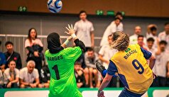 فوتسال قهرمانی دانش‌آموزان جهان؛ شکست میلیمتری دختران ایران برابر برزیل