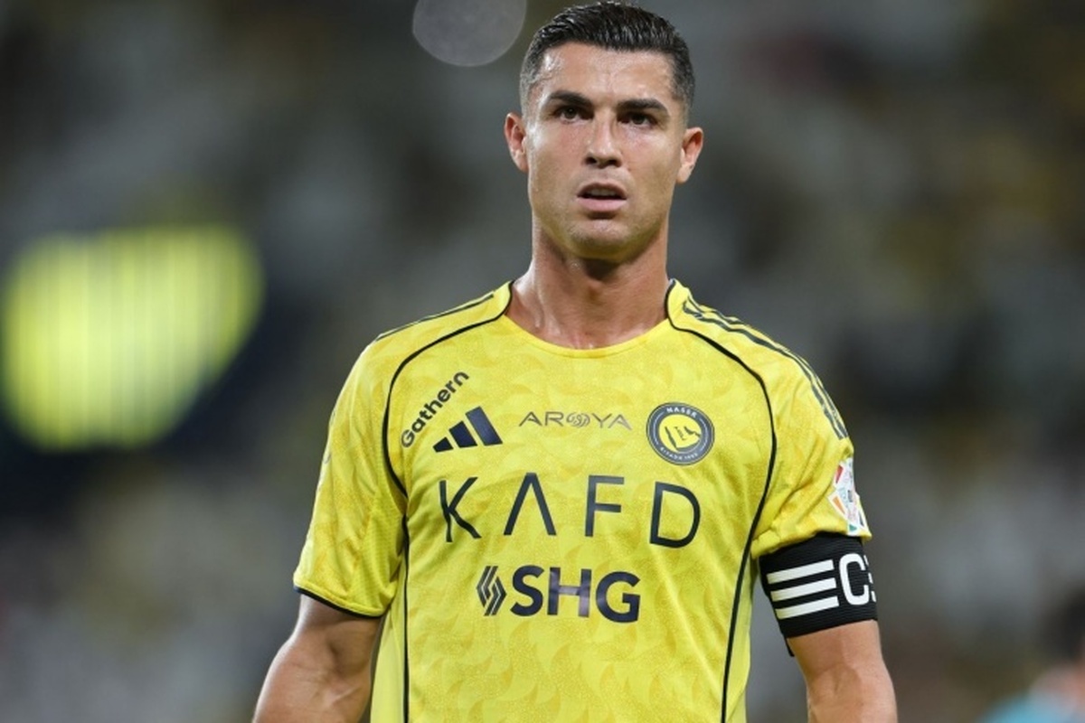 «او باید من را به مهمانی دعوت کند.» آنچلوتی مطمئن است که رونالدو ۱۰۰۰ گل خواهد زد