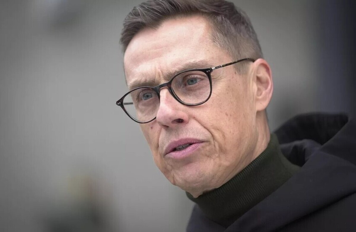 رئیس جمهور فنلاند به اظهارات رئیس جمهور قبلی که خواستار از سرگیری گفت‌و‌گو با روسیه شده بود، پاسخ داد