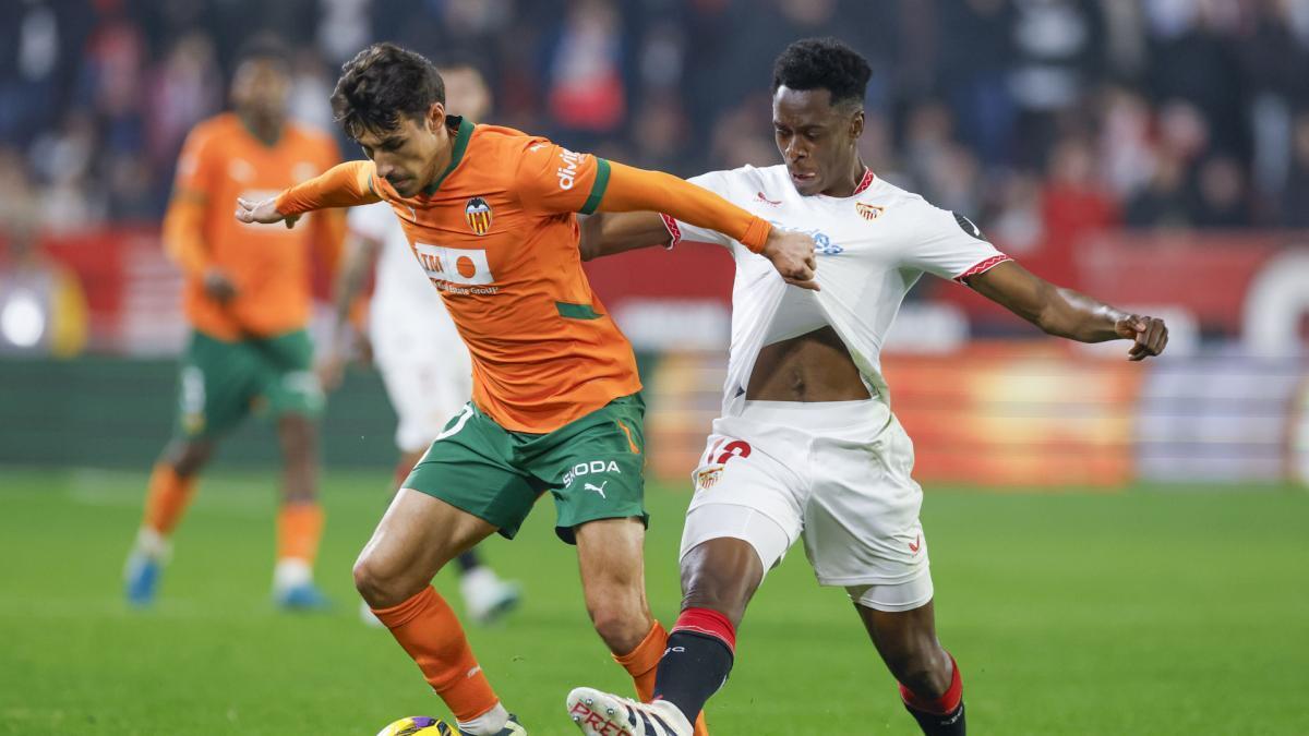 دو عاملی که بر بازار نقل و انتقالات سویا تأثیر می‌گذارند