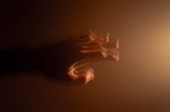 یک هدست واقعیت افزوده به عنوان ابزاری دیجیتال برای بهبود وضعیت بدن در افراد مبتلا به پارکینسون مؤثر بوده است