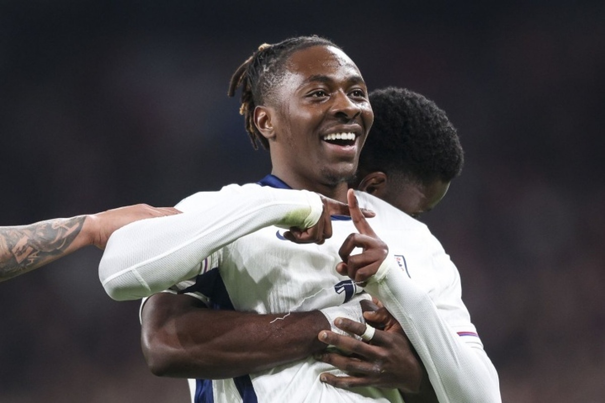 ایز در مورد پیروزی انگلیس در بازی مقدماتی جام جهانی ۲۰۲۶ مقابل صربستان گفت: «می‌توانستیم گل‌های بیشتری بزنیم.»