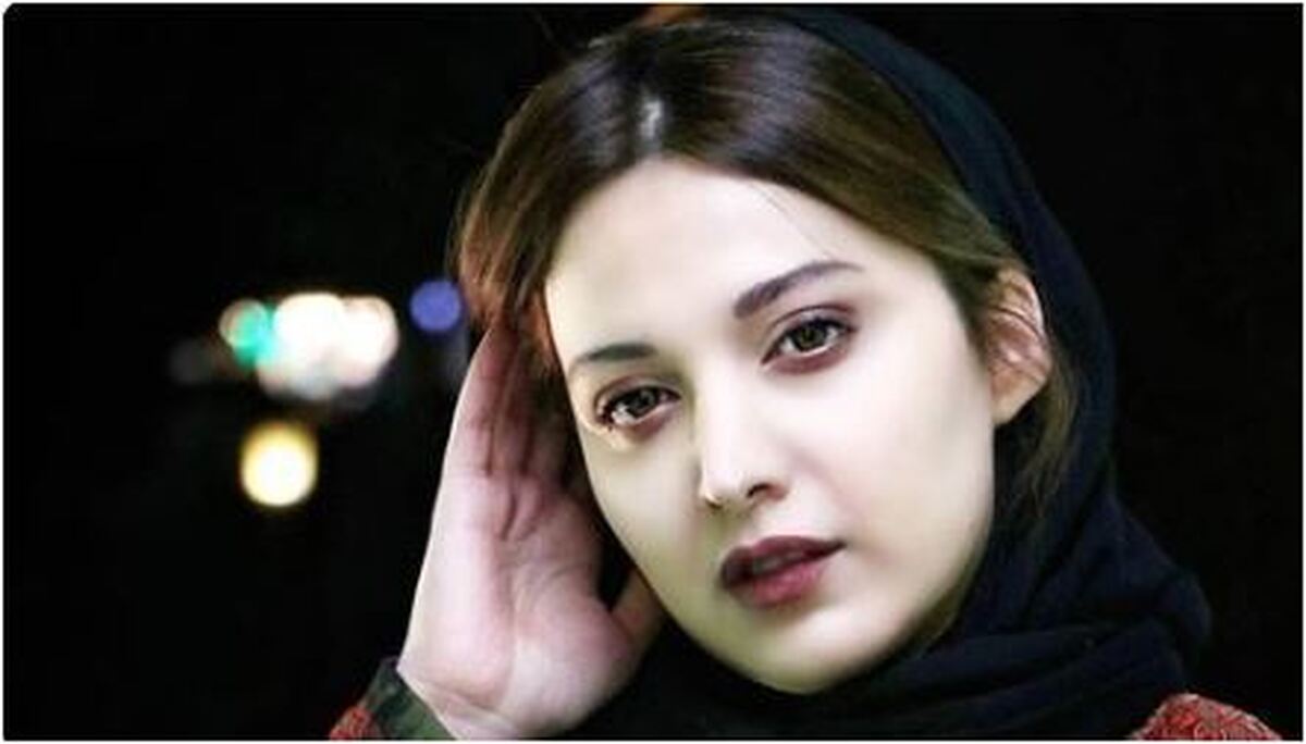 استایل خاص و عروسکی روشنک گرامی در جشنواره شهر جلب توجه کرد! /شبیه به مسیحی‌ها لباس پوشیده..