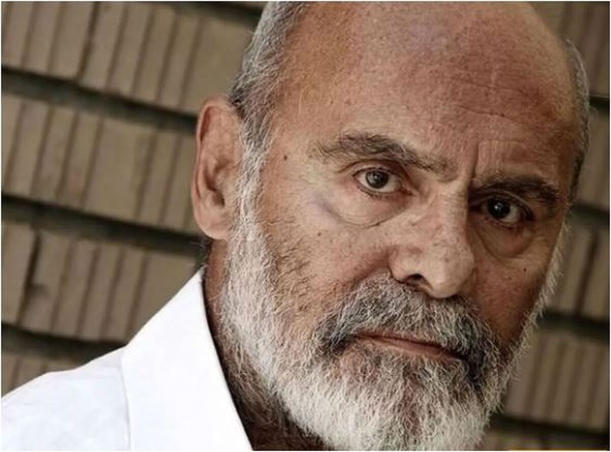 قابی خانوادگی از ستاره سینمای ایران همراه همسر و دختر جوانش در یک جشنواره