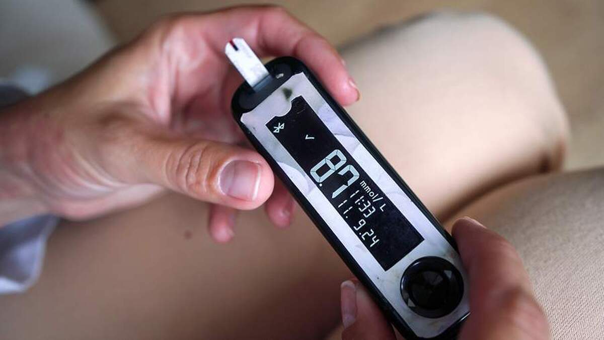 یک پزشک در مورد ویژگی‌های دیابت نوع ۲ صحبت کرد.