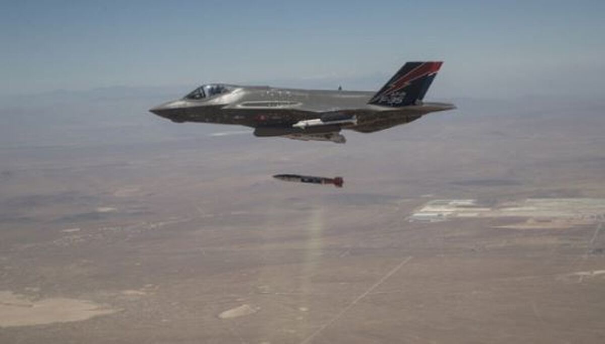 آمریکا آزمایش بمب هسته‌ای B۶۱-۱۲ با جنگنده اف-۳۵ را تأیید کرد