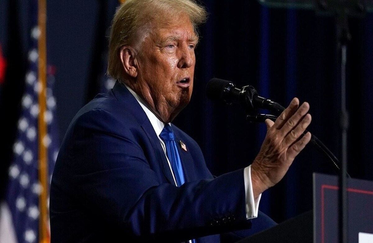 جنجال یک روزنامه‌نگار برجسته در مورد رابطه نامشروع ترامپ با دستیار سابقش در غیاب ملانیا