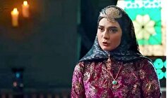 مینا وحید با رنگ موی فانتزی و تینیجری خود سر زبان‌ها افتاد! +عکس