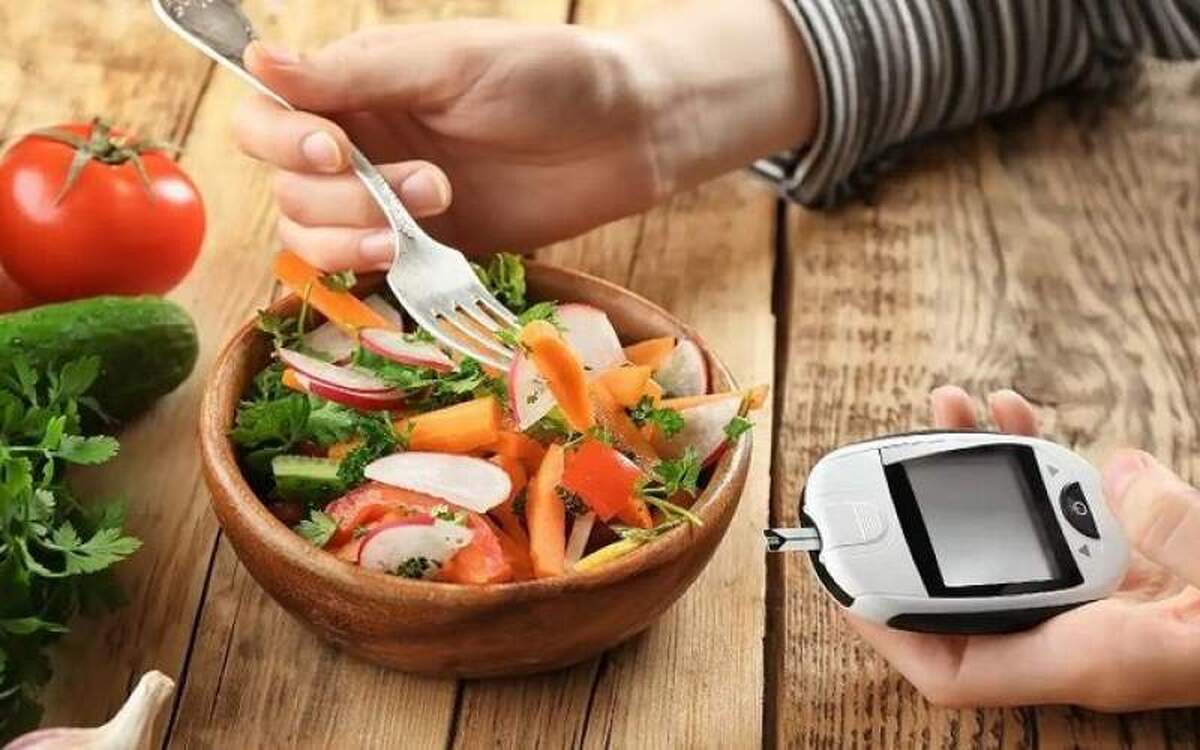 برای کاهش قند خون چه بخوریم؟
