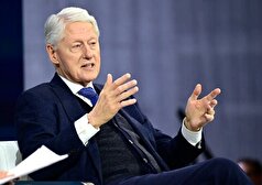 سخنگوی کلینتون: جنجال‌های مرتبط با اپستین برای انحراف افکار عمومی از شکست‌های انتخاباتی، تعطیلی‌های بی‌نتیجه و مسائل دیگر است