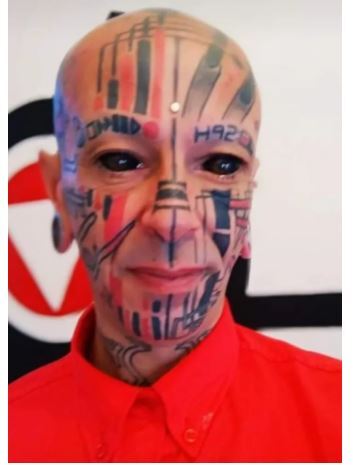 کاشت ایمپلنت در ناحیه تناسلی؛ قدم بعدی مردی که تمام بدنش را تتو کرده بود! کاشت ایمپلنت در ناحیه تناسلی؛ قدم بعدی مردی که تمام بدنش را تتو کرده بود!