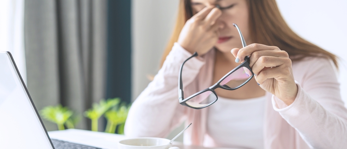 استفاده طولانی مدت از کامپیوتر بر عملکرد چشم و مغز تأثیر منفی می‌گذارد