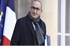 وزیر کشور فرانسه از تصویب مجدد قانونی در مورد تمدید بازداشت «مهاجران خطرناک» حمایت می‌کند