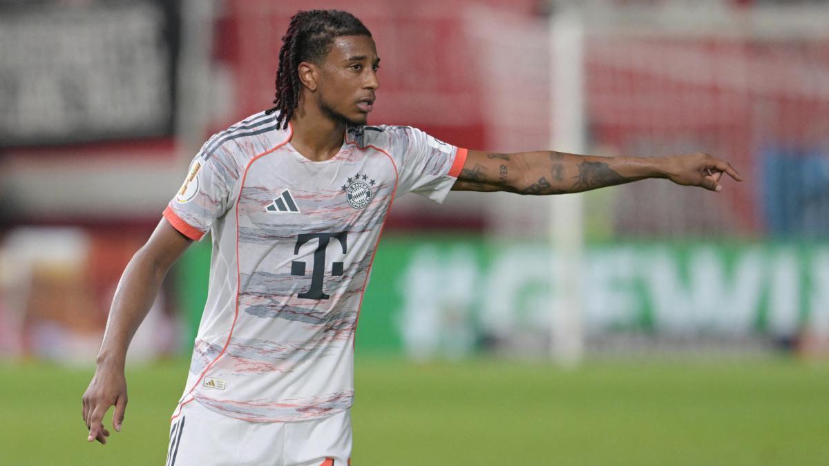 مایکل اولیس برگزیده است