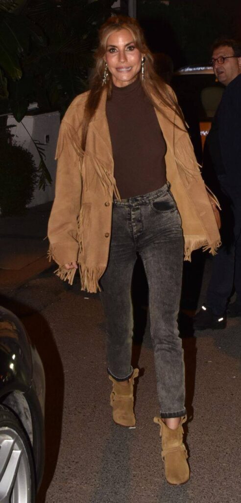 چاعلا شیکِل و ناراحتی از فشار کاری این روزهایش چاعلا شیکِل و ناراحتی از فشار کاری این روزهایش