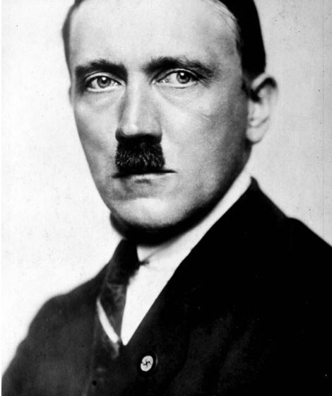 کشفیات جدید درباره دی‌ان‌ای دیکتاتور نازی/رهبری با یک بیضه و اختلال در رشد جنسی!