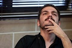 پدرانه‌های عباس غزالی بچه به بغل در آسانسور+عکس