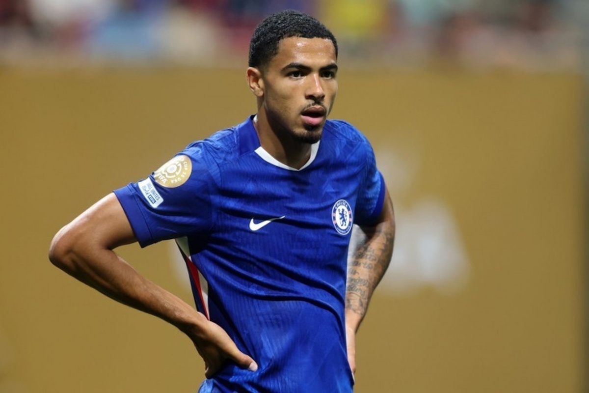 چلسی با رومانو، مدافع ۱۶ ساله اکوادوری قرارداد امضا کرد