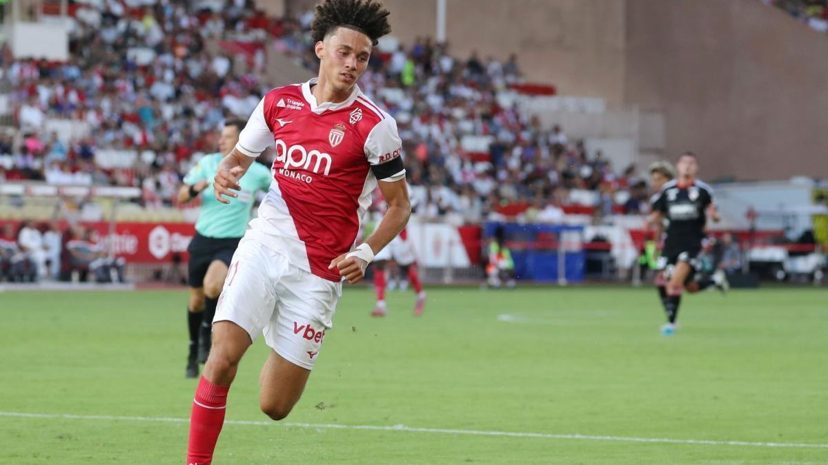 دروازه به روی مگنس اکلیوش بسته می‌شود