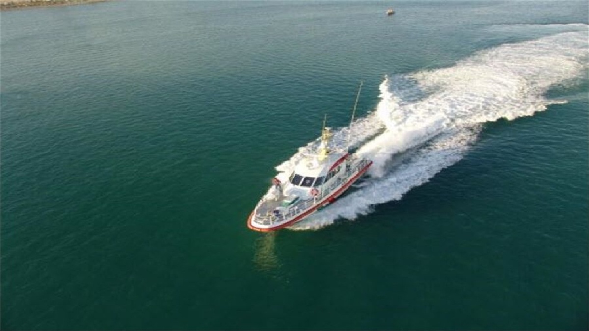 توقیف پنج شناور و کشف محموله بزرگ کالای ممنوعه در آب‌های بندرعباس