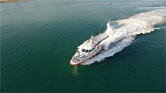 توقیف پنج شناور و کشف محموله بزرگ کالای ممنوعه در آب‌های بندرعباس