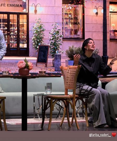 فریبا نادری روی صحنه نمایش/مثل همیشه لاکچری و جذاب! فریبا نادری روی صحنه نمایش/مثل همیشه لاکچری و جذاب!