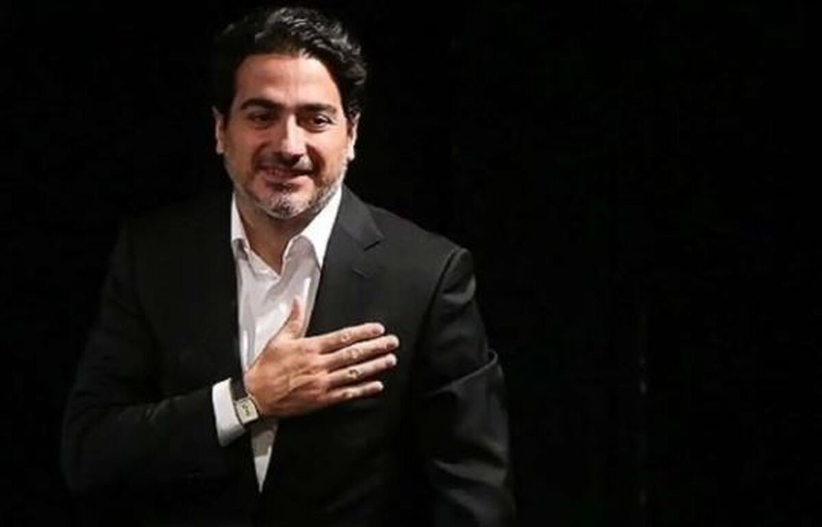 احترم همایون شجریان به استاد محمدرضا شفیعی کدکنی روی صحنه