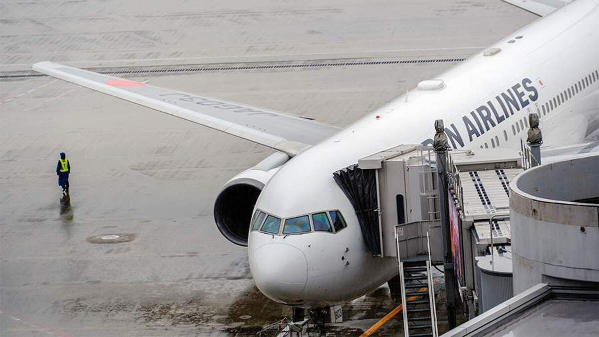 سفارت روسیه از درخواست شرکت‌های ژاپنی برای پرواز‌های مستقیم به روسیه خبر داد.