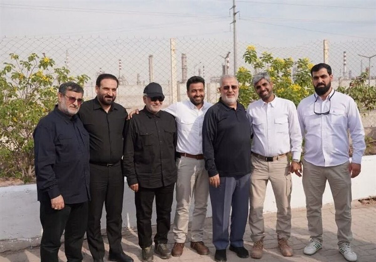 بازدید فرماندهان سپاه از پروژه «مهر خلیج فارس» / قدردانی از همت متخصصان داخلی