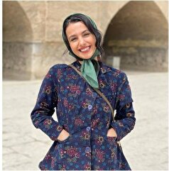 استوری دلبرانه جوانه دلشاد در کلاس درس/مشخصه خیلی تمرکزش بالاست!