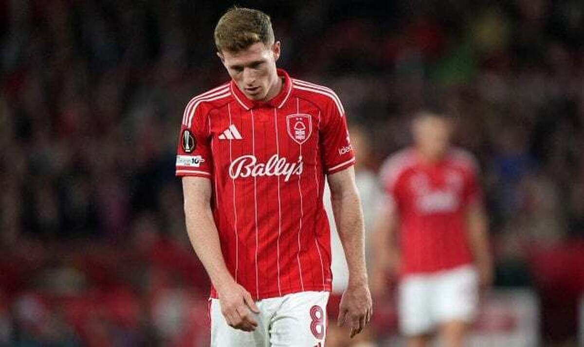 ناتینگهام فارست دروازه خود را بست