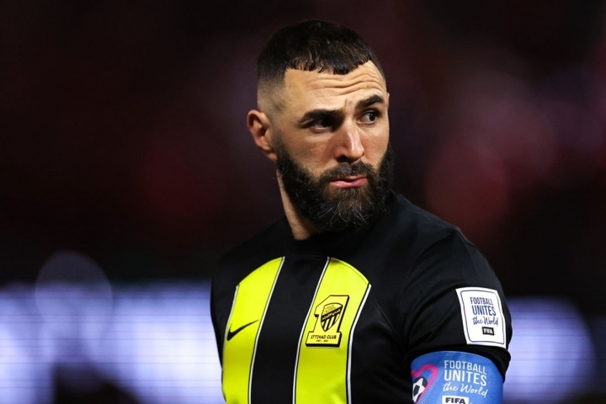 کریم بنزما تیم رویایی خود را تشکیل داده است