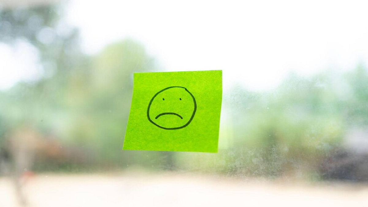 چطور غم و افسردگی را از خود دور کنیم؟