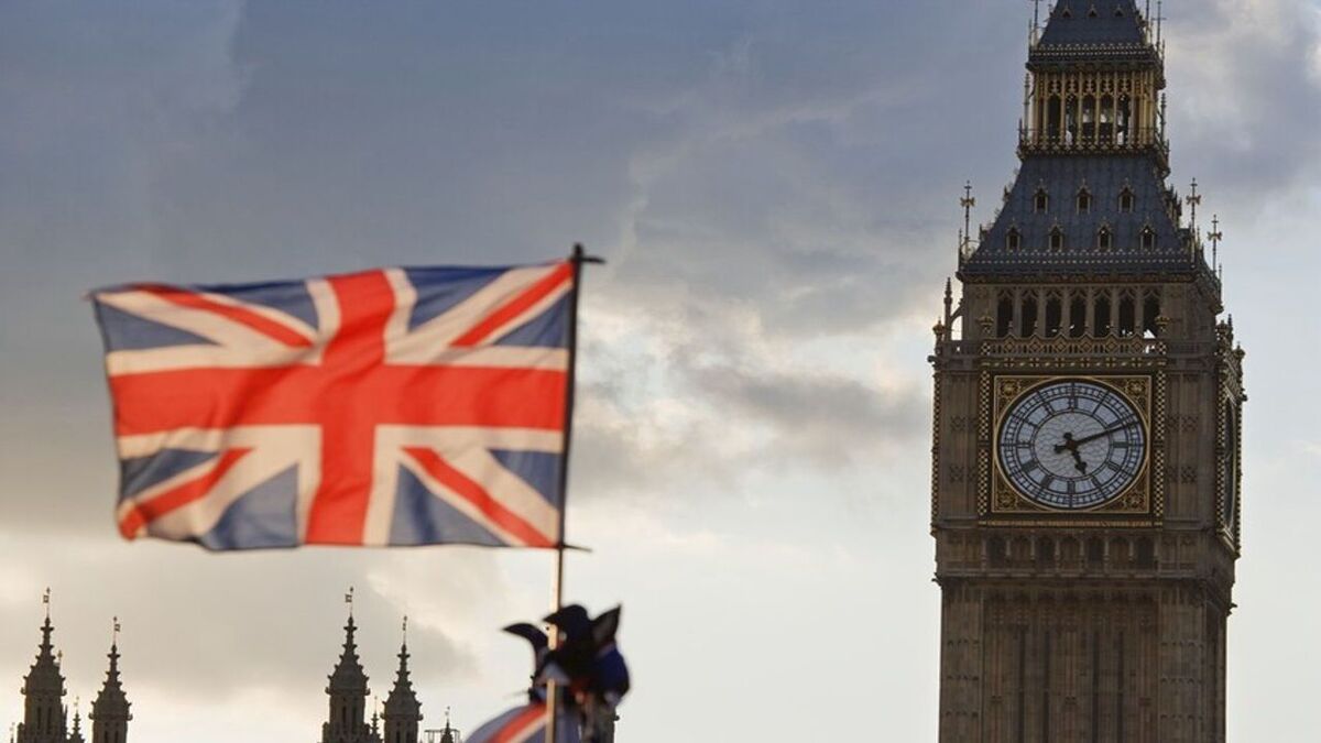 انگلیس ۱۳ کارخانه تسلیحاتی جدید می‌سازد