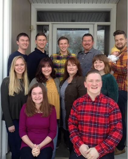 اولین هفت قلوی جهان که از نوزادی جان سالم به در بردند در آستانه ۳۰ ساله شدن!