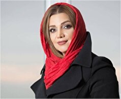 الهام پاوه نژاد سعی کرد خودش را با خال لب و ابرو پیوسته شبیه به زنان قاجار کند