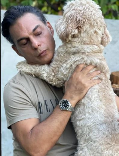 سگ کیوت پیمان معادی در آغوش آقای بازیگر+عکس