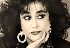 قابی دونفره از پرویز یاحقی و حمیرا در دل طبیعت در دهه ۴۰