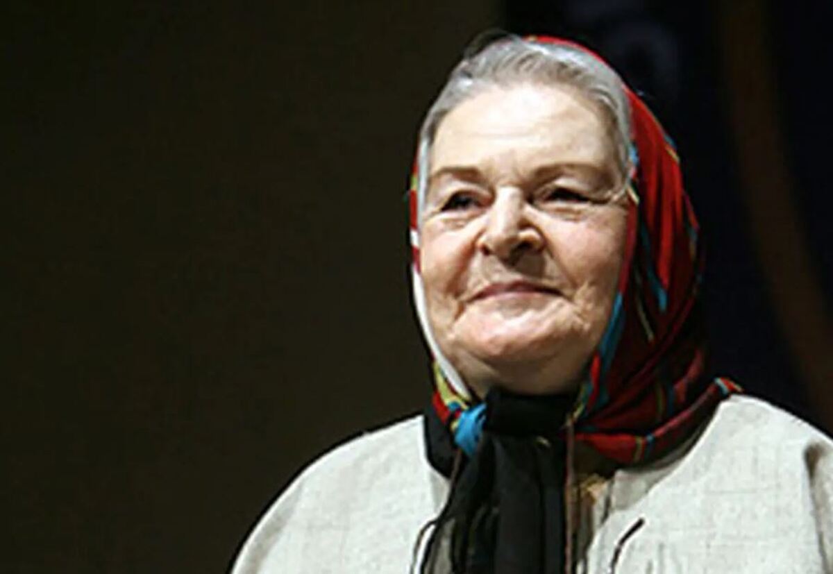 پرتره‌ای دل انگیز از فیگور دوست داشتنی و خنده از ته دل «فرخ لقا هوشمند»