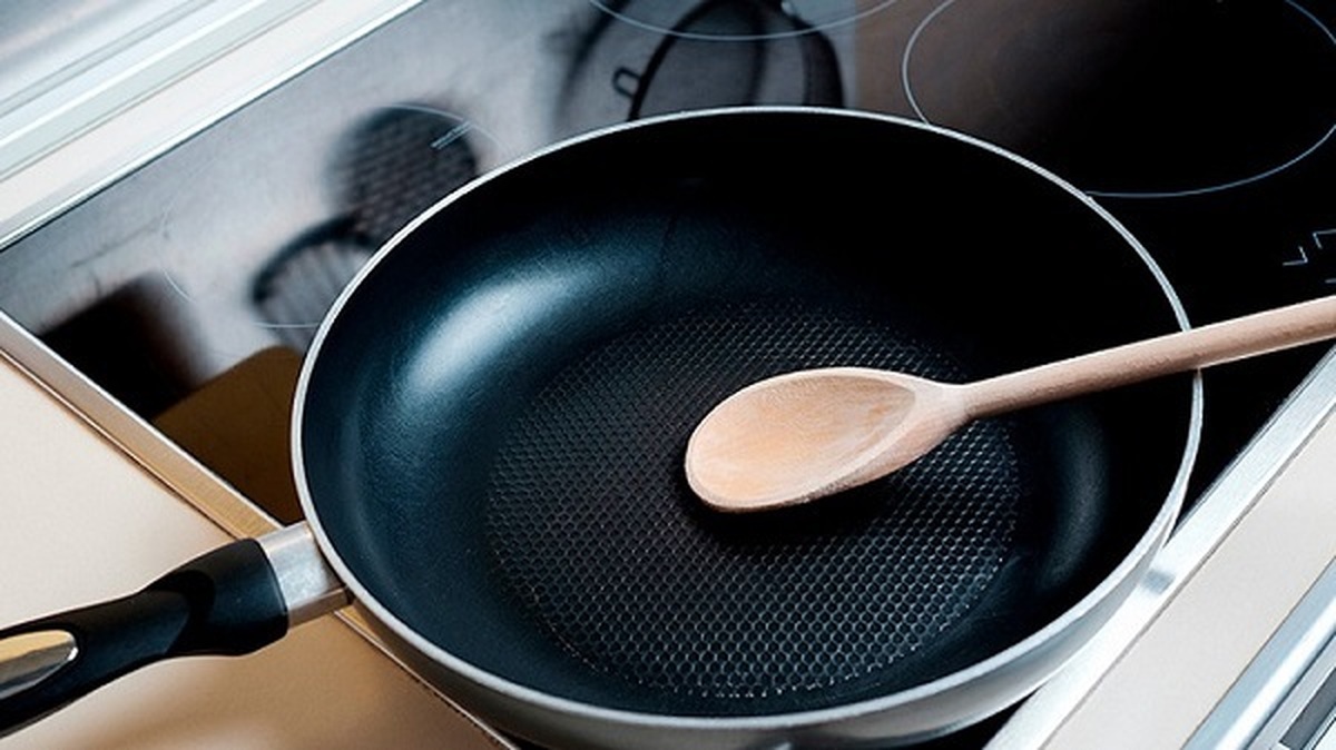 چرا طعم غذا در تابه‌های نچسب زیاد دلچسب نمی‌شود؟