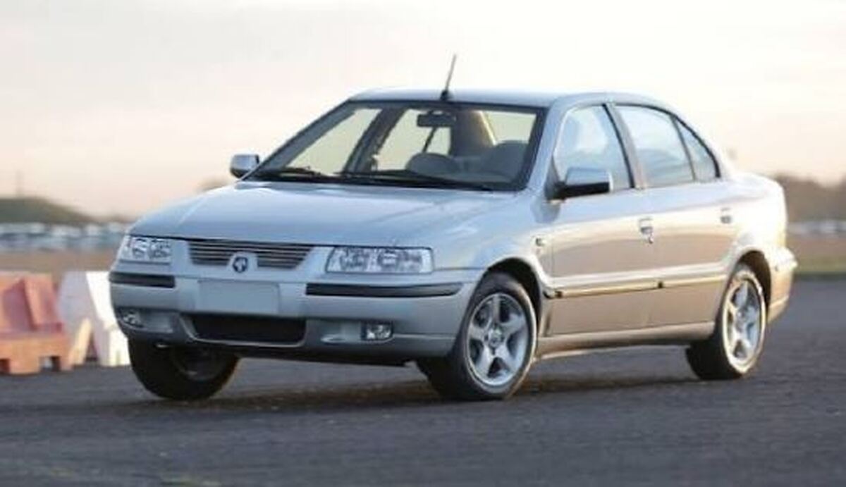 سمند حامل ۱۳۰۰ لیتر نفت قاچاق توسط پلیس توقیف شد