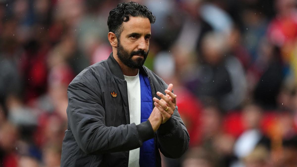 شش گزینه برای خط میانی منچستر یونایتد