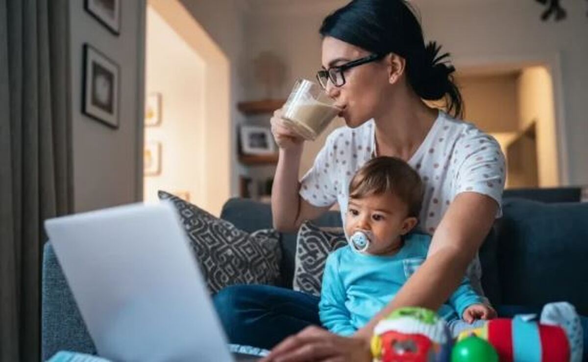 راهنمای کنترل استرس و کنار آمدن با چالش‌ها برای مادران شاغل