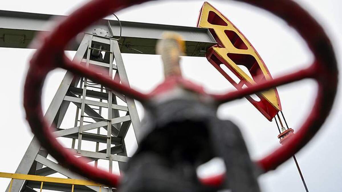 رسانه‌ها گزارش دادند که ظاهراً شرکت‌های دولتی چین خرید نفت از روسیه را به حالت تعلیق درآورده‌اند.