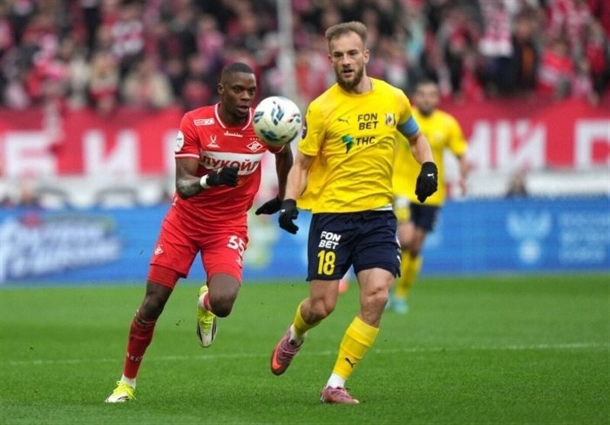 توقف روستوف در خانه در روز نیمکت‌نشینی محبی