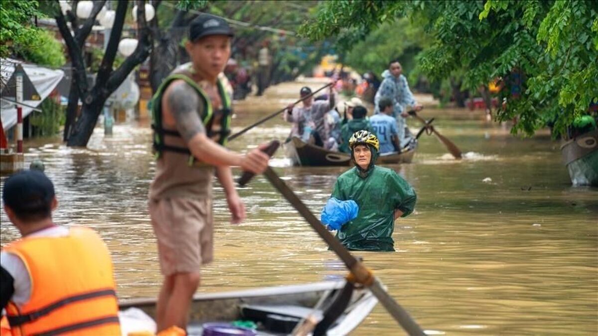 شمار قربانیان سیل در ویتنام به ۴۱ نفر رسید