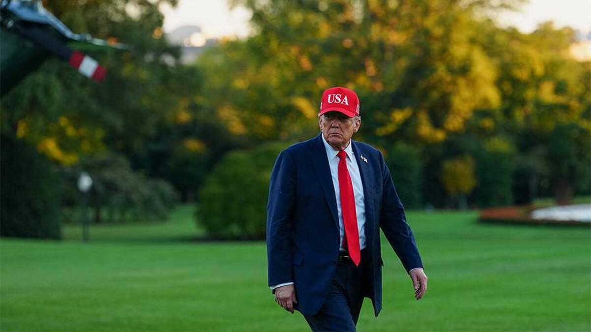 ویتاکر گزارش داد که ترامپ به دنبال راه‌هایی برای نفوذ در روسیه و اوکراین است.